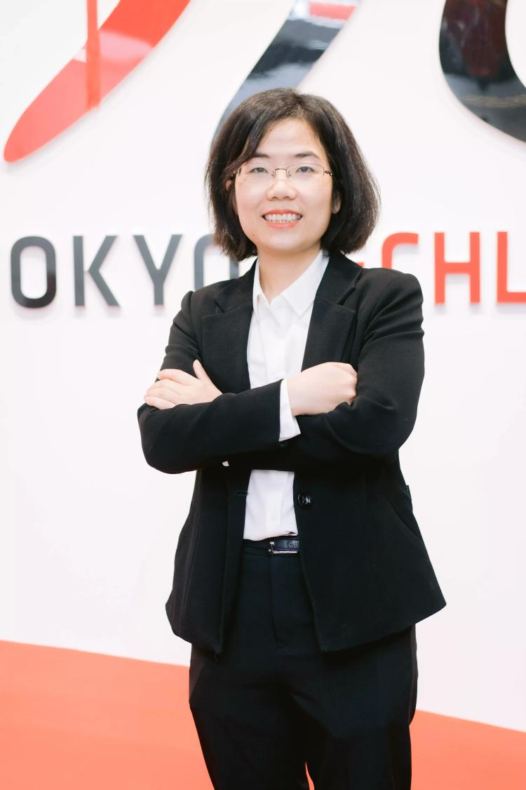 CEO Dao Thi Hong Le